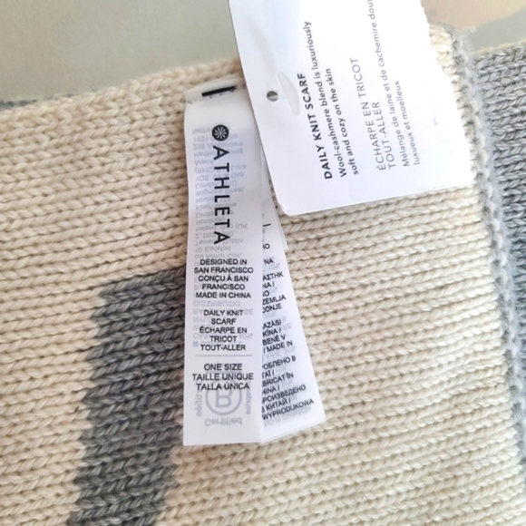 ATHLETA Daily Knit Cashmere Wool Blend Reversible Cozy Scarf - Picture 4 of 10